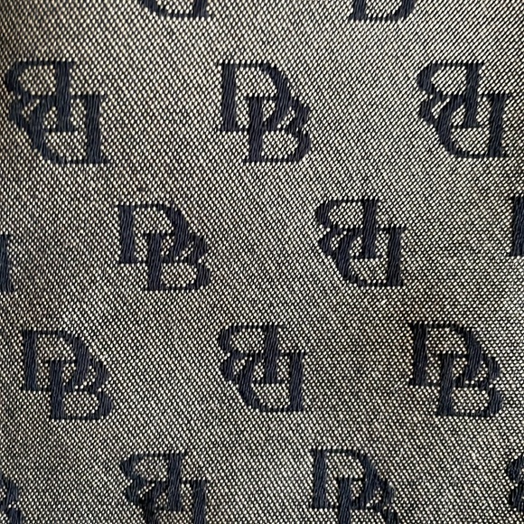 Dooney & Bourke Grey/ Black Large Shoulder Bag - Picture 5 of 16